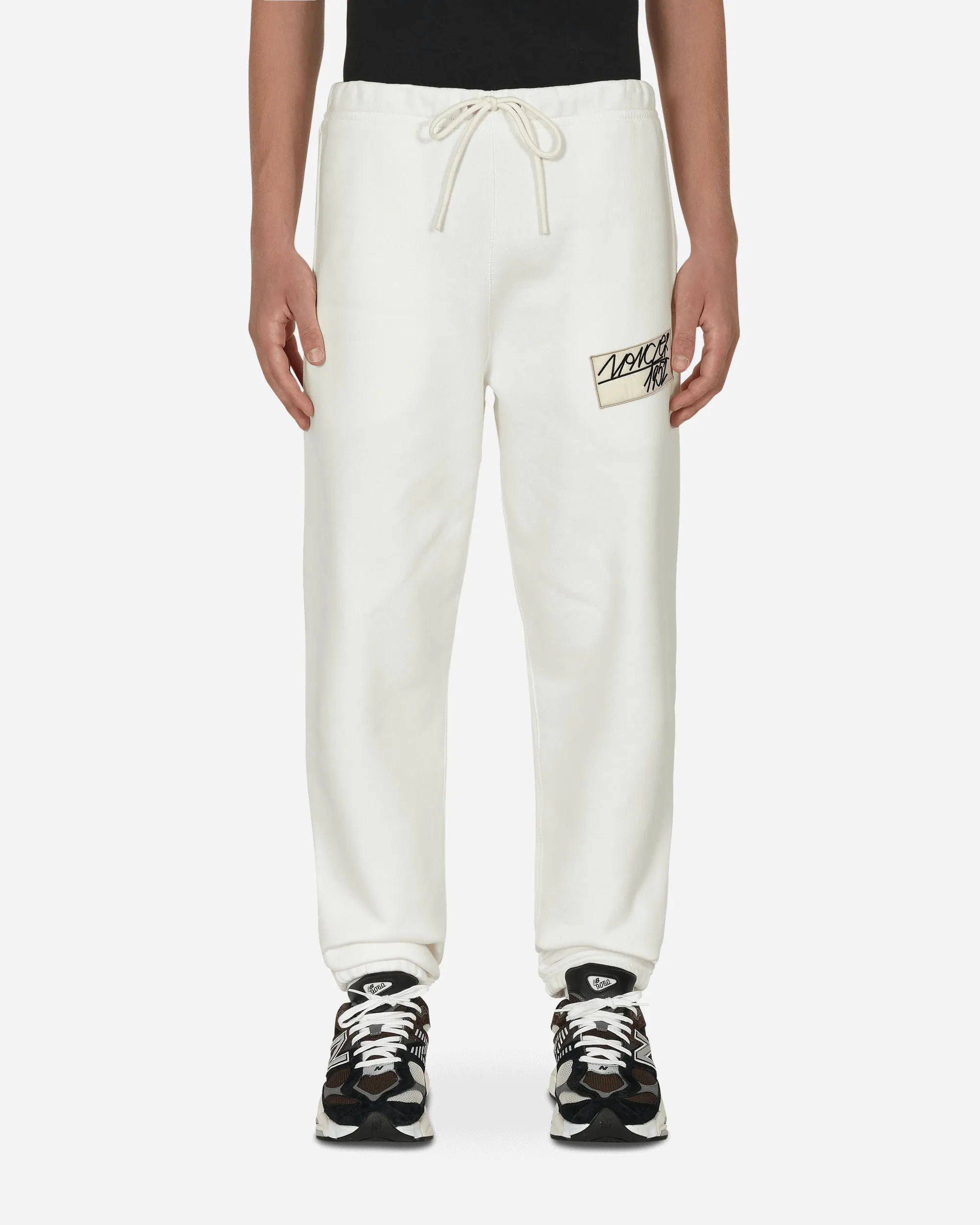2 Moncler 1952 Sweathose Beige