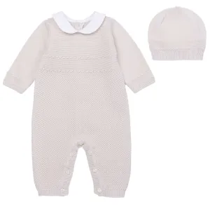 Beige Strickoutfit mit Mütze für Babyjungen