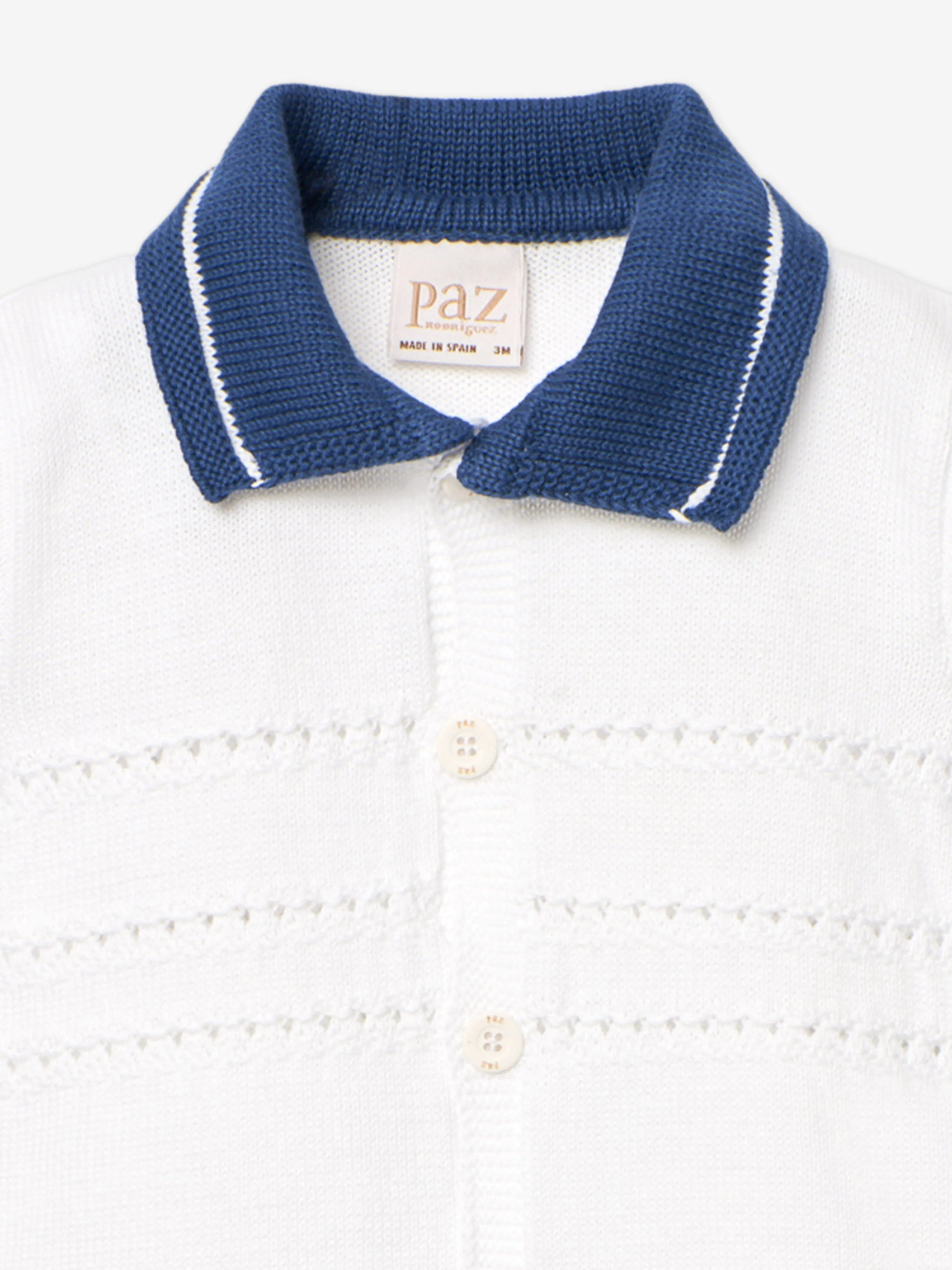 Weißer Strickoverall für Babyjungen