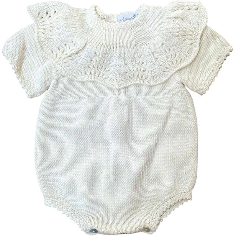Beige gestrickter Rüschenjumpsuit für Babygirls