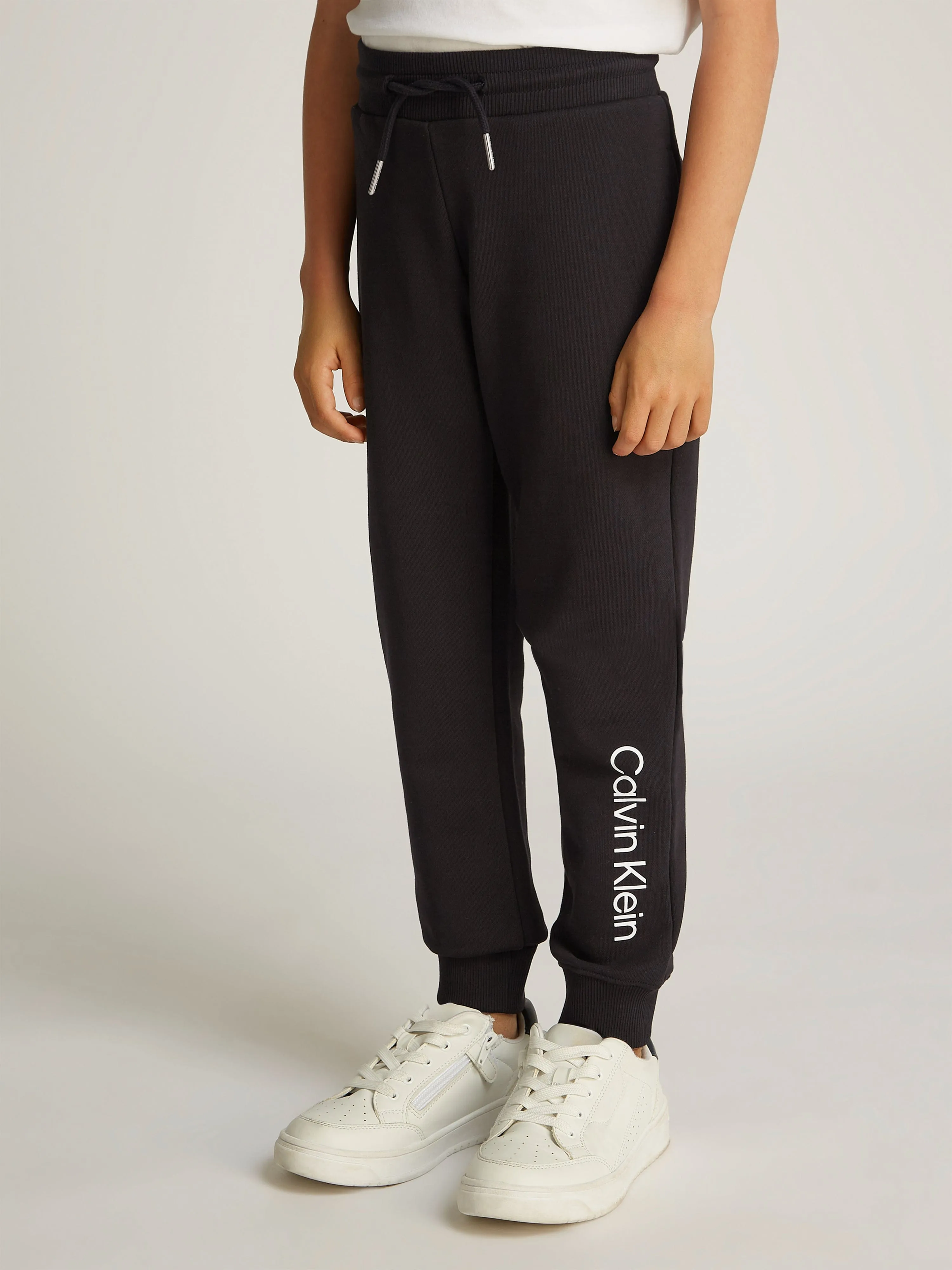 Calvin Klein Kids Logo Regular Joggers in Schwarz