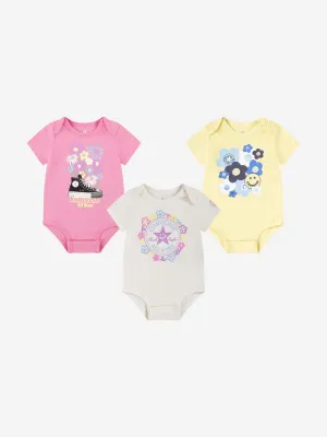 Converse Baby Girls 3er-Pack gemusterter Bodysuit-Set in Mehrfarben
