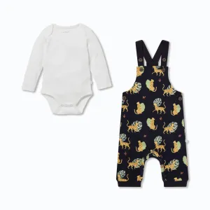 Leopardenprint-Latzhosen & Body-Outfit