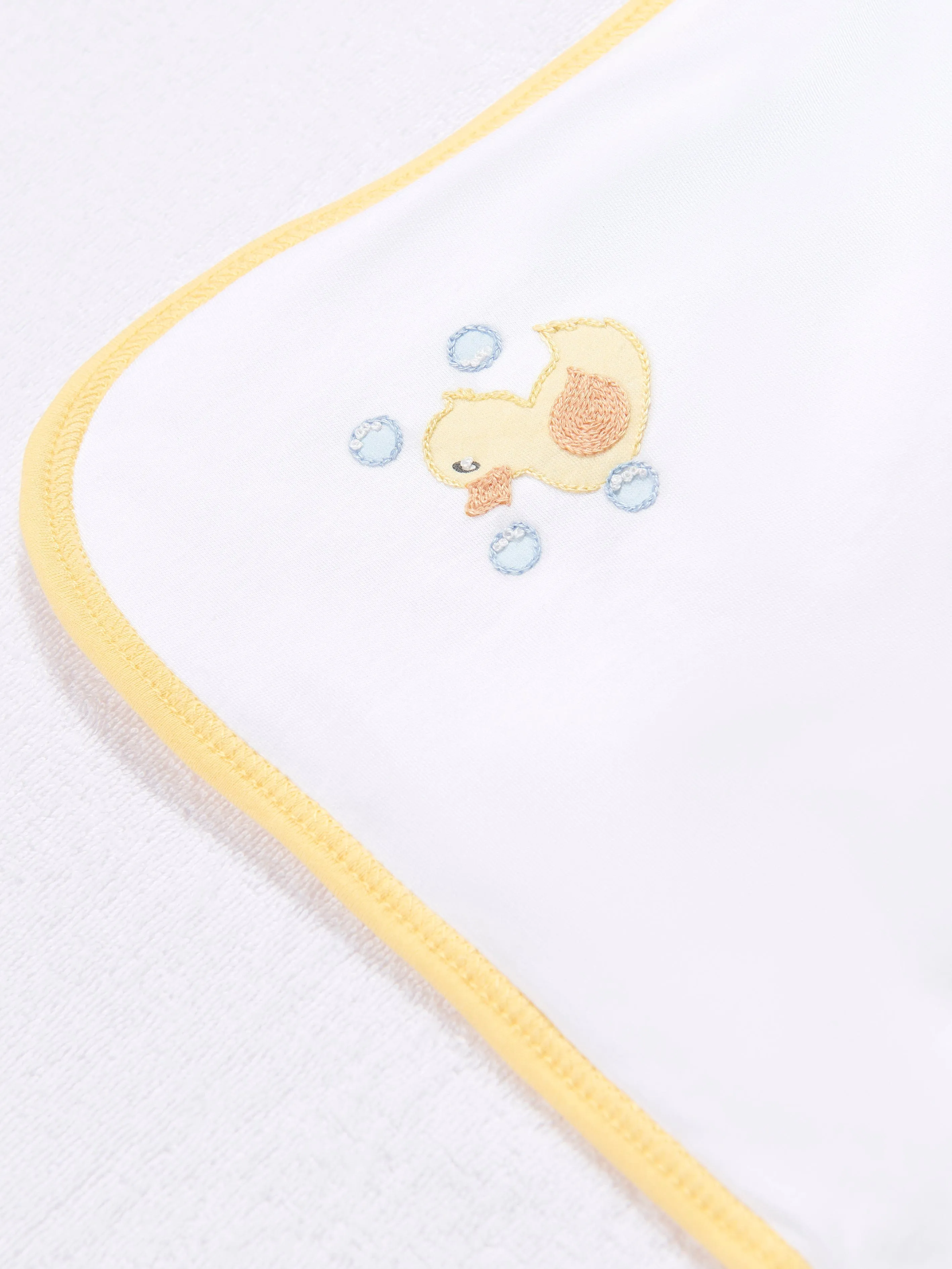 Magnolia Baby Baby Rubber Ducky Besticktes Handtuch in Weiß