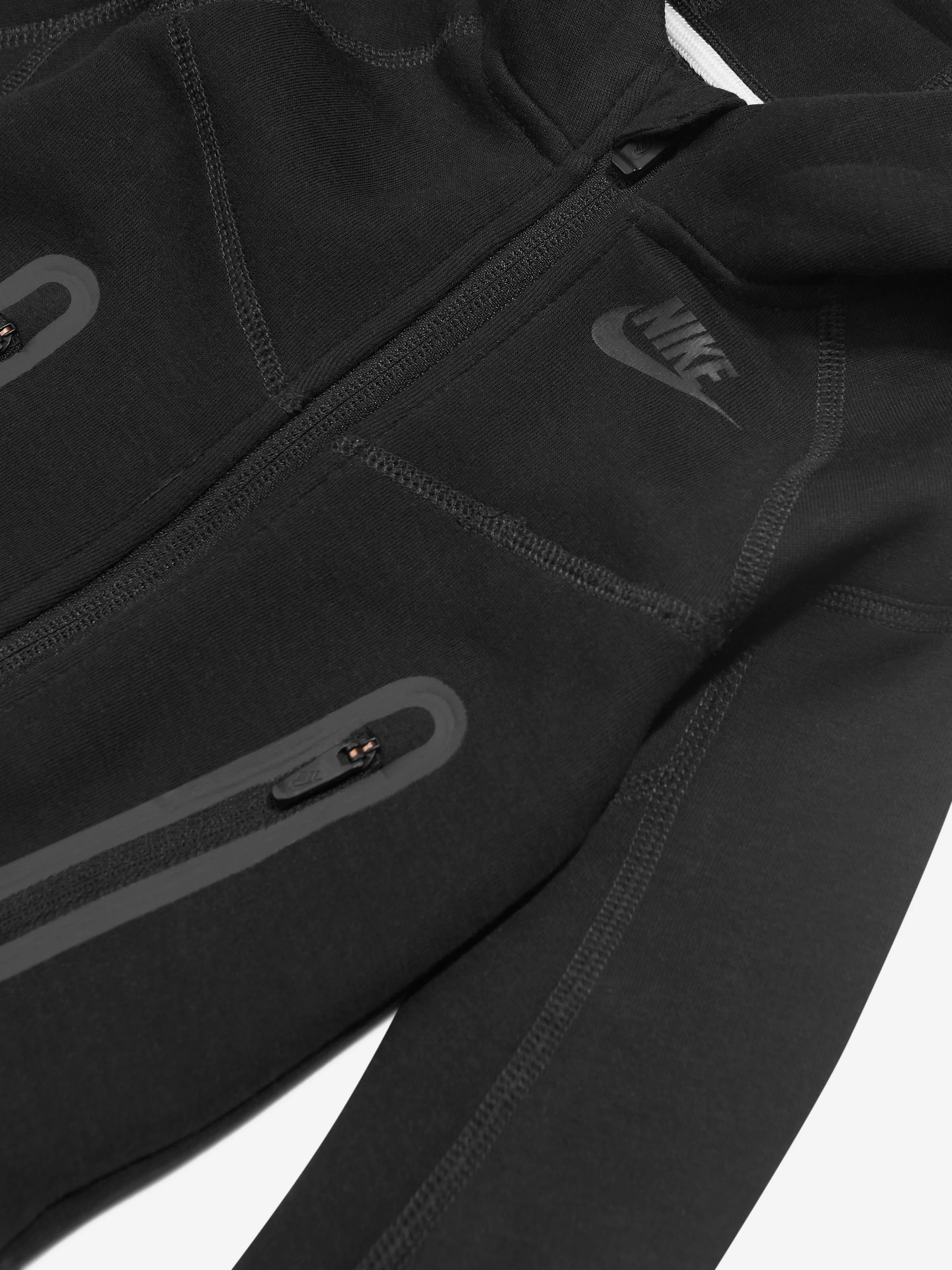 Nike Baby Jungen Tech Fleece Kapuzen-Overall in Schwarz