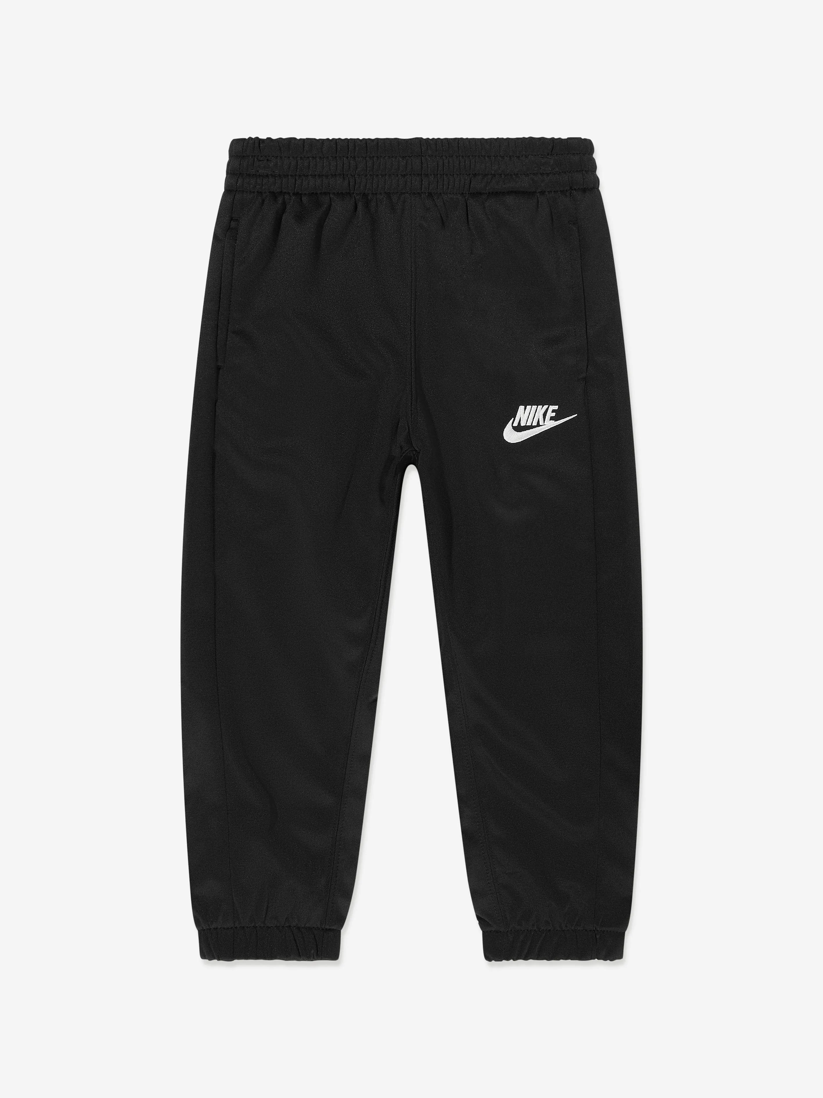 Nike Kids Lifestyle Essentials Reißverschluss-Jogginganzug in Schwarz